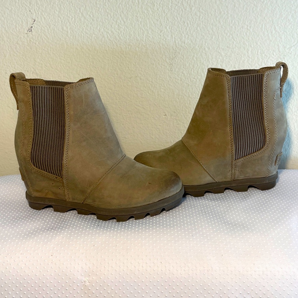 Sorel Women's Joan Of Arctic Wedge II Chelsea Nude Color Size 5.5 NL3022-010. - Picture 1 of 8